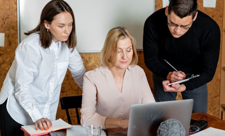 How to Build a Strong Personal Brand for Business Leadership 2023