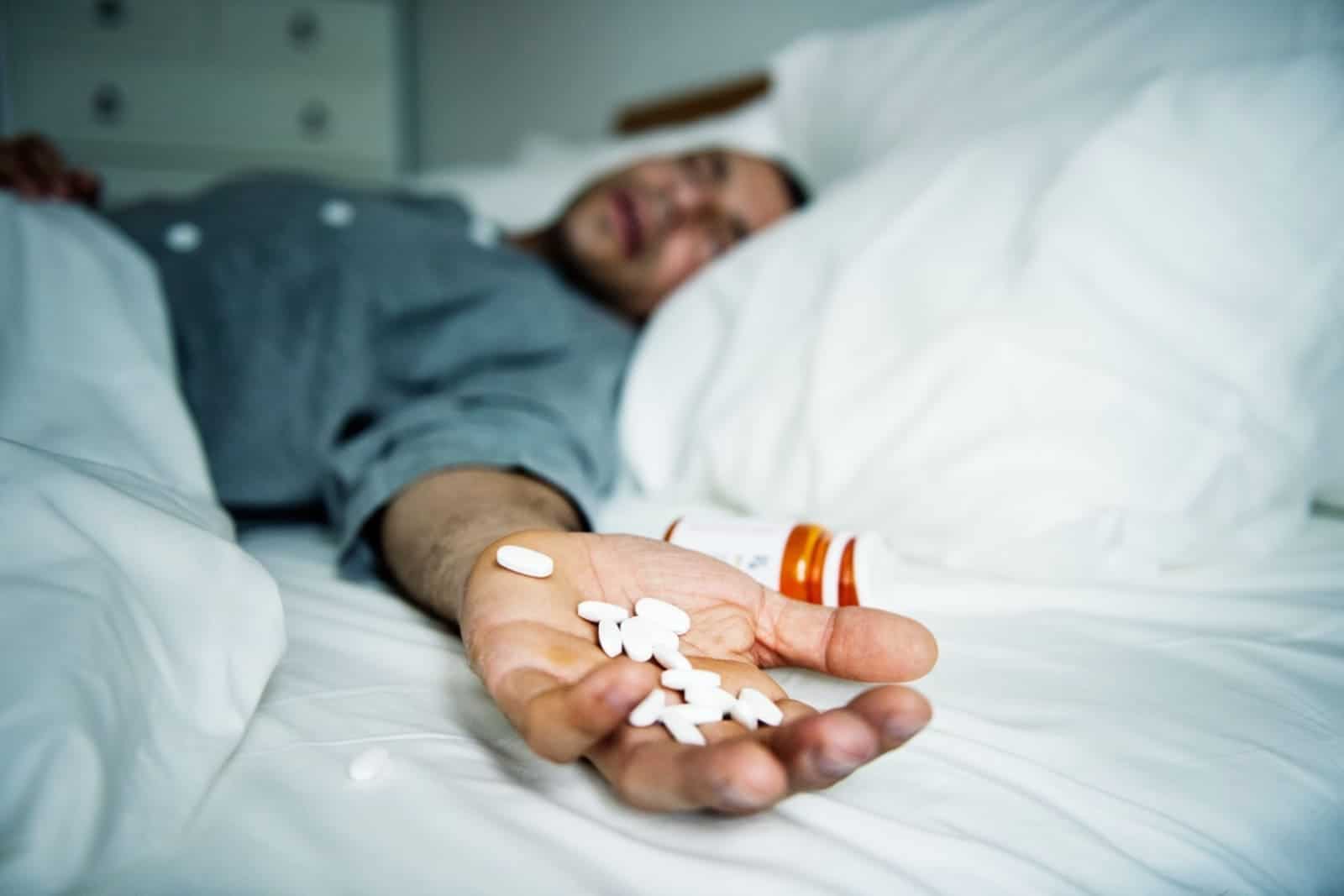 Understand Risks Know Before Take Sleeping Pills Every Night